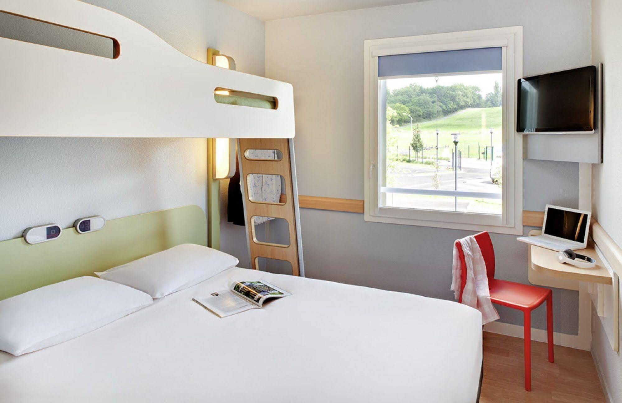 Ibis Budget Brignoles Provence Exterior foto