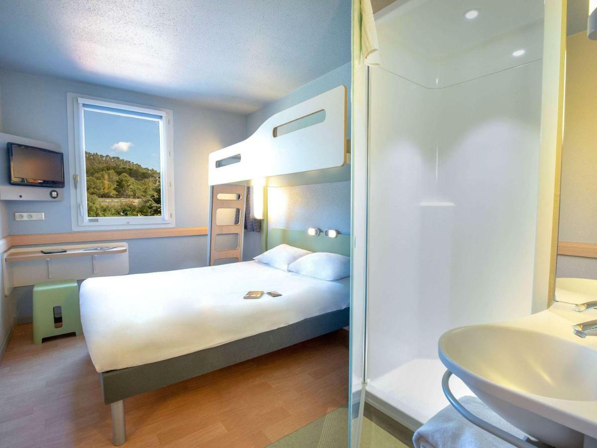 Ibis Budget Brignoles Provence Exterior foto